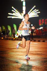 BIB: 40050
                            <button type="button" onclick="openModal(16130364)" class="btn btn-primary btn-sm float-right btn-popup" data-toggle="modal" data-target=".modal-high-quality">
                        <i class="fas fa-shopping-cart"></i> Add to Cart
                    </button>
                                            <button type="button" onclick="isThisMe(16130364, true)" class="btn btn-success btn-sm float-right btn-popup btn-isme hidden" data-toggle="tooltip" data-placement="bottom" title="นี่คือรูปของคุณใช่ไหม คลิกที่นี่เพื่อเอาเข้าอัลบั้ม">
                        <i class="fas fa-plus"></i> Add to album
                    </button>
                    <button type="button" onclick="isThisMe(16130364, false)" class="btn btn-warning btn-sm float-right btn-popup btn-isnotme hidden">
                        <i class="fas fa-ban"></i> Remove from album
                    </button>